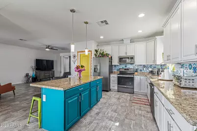 19822 W Colter Street, Litchfield Park, AZ 85340 - Photo 11