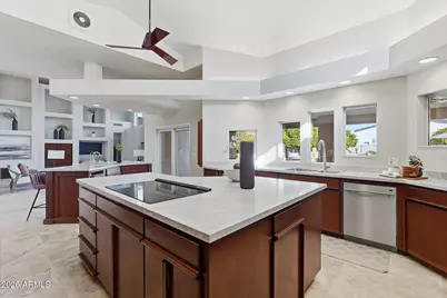 5332 W Misty Willow Lane, Glendale, AZ 85310 - Photo 17