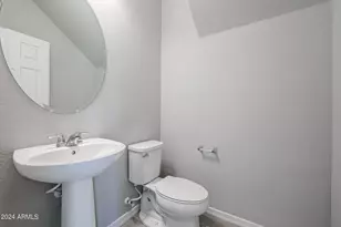 8963 W Luke Ave, Glendale, AZ 85305 - Photo 27