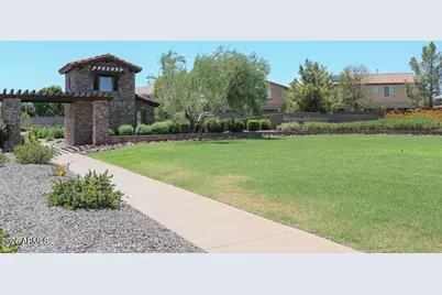 41254 W Capistrano Drive, Maricopa, AZ 85138 - Photo 43