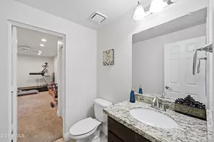 8905 E Voltaire Dr, Scottsdale, AZ 85260 - Photo 17