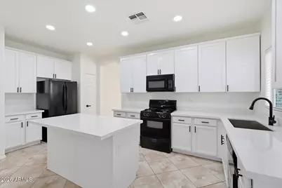 14569 W Boca Raton Road, Surprise, AZ 85379 - Photo 9