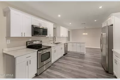 328 E Monte Way, Phoenix, AZ 85042 - Photo 7