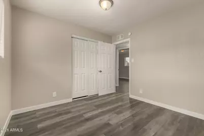 328 E Monte Way, Phoenix, AZ 85042 - Photo 19
