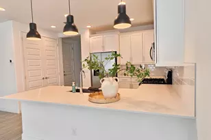 31962 N 125th Ave, Peoria, AZ 85383 - Photo 7