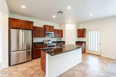 5818 W Siesta Way, Laveen, AZ 85339 - Photo 5