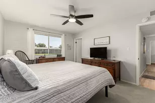 11038 N Coggins Dr, Sun City, AZ 85351 - Photo 9