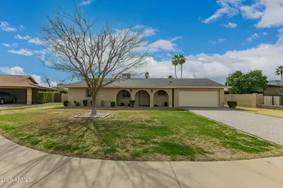 3835 E Altadena Avenue, Phoenix, AZ 85028 - Photo 1