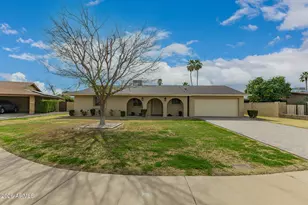 3835 E Altadena Ave, Phoenix, AZ 85028 - Photo 1