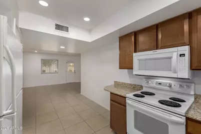 3835 E Altadena Avenue, Phoenix, AZ 85028 - Photo 9