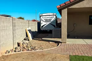 10529 W Robin Ln, Peoria, AZ 85383 - Photo 31