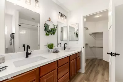 17215 N 19th Run, Phoenix, AZ 85022 - Photo 15