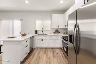 17215 N 19th Run, Phoenix, AZ 85022 - Photo 9