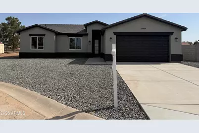 10859 W Reef Circle, Arizona City, AZ 85123 - Photo 1