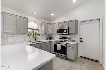 669 E Cathy Drive, Gilbert, AZ 85296 - Photo 11