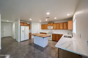 11538 W Vogel Ave, Youngtown, AZ 85363 - Photo 5