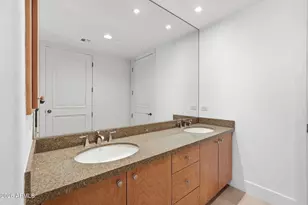 2402 E Esplanade Ln, Phoenix, AZ 85016 - Photo 41