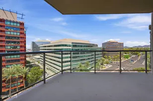 2402 E Esplanade Ln, Phoenix, AZ 85016 - Photo 21
