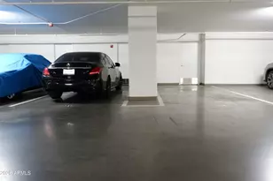 2402 E Esplanade Ln, Phoenix, AZ 85016 - Photo 19