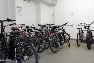 2402 E Esplanade Ln, Phoenix, AZ 85016 - Photo 21