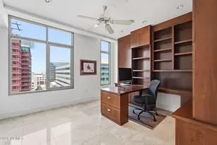 2402 E Esplanade Ln, Phoenix, AZ 85016 - Photo 23