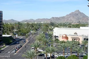 2402 E Esplanade Ln, Phoenix, AZ 85016 - Photo 11