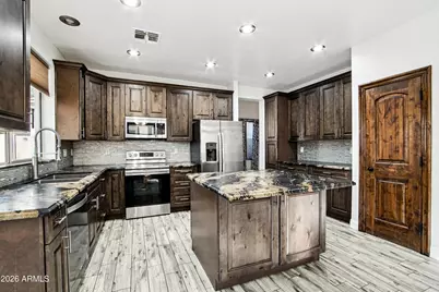 563 E Krista Way, Tempe, AZ 85284 - Photo 9