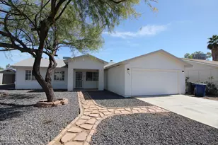 523 N Criss St, Chandler, AZ 85226 - Photo 1