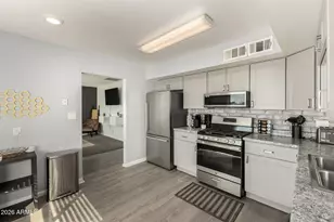 17607 N 15th Ave, Phoenix, AZ 85023 - Photo 3