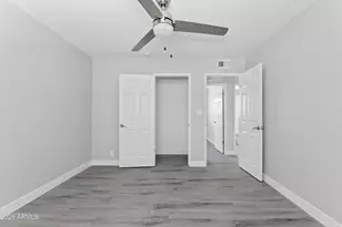 35 W Medlock Dr, Phoenix, AZ 85013 - Photo 17