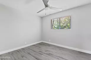 35 W Medlock Dr, Phoenix, AZ 85013 - Photo 11