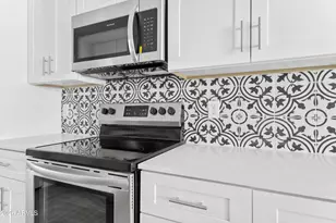 35 W Medlock Dr, Phoenix, AZ 85013 - Photo 7