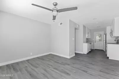 35 W Medlock Drive #3, Phoenix, AZ 85013 - Photo 3