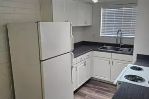 521 E Bethany Home Rd, Phoenix, AZ 85012 - Photo 3