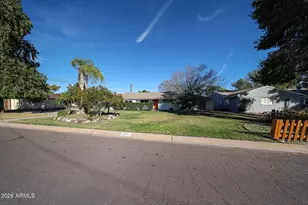 6131 N 13th Ave, Phoenix, AZ 85013 - Photo 3