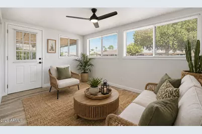 10528 W Saratoga Circle, Sun City, AZ 85351 - Photo 13