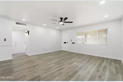 10528 W Saratoga Circle, Sun City, AZ 85351 - Photo 3