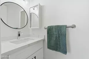 10528 W Saratoga Cir, Sun City, AZ 85351 - Photo 19