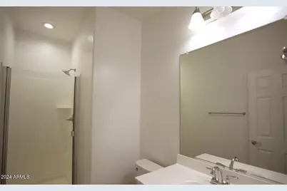 5722 W Getty Drive, Phoenix, AZ 85043 - Photo 9