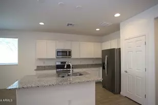 5722 W Getty Dr, Phoenix, AZ 85043 - Photo 11