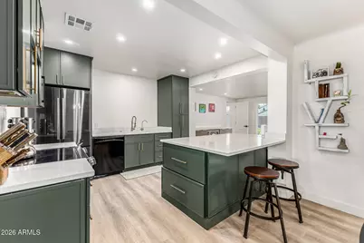 2539 E Campbell Avenue, Phoenix, AZ 85016 - Photo 9