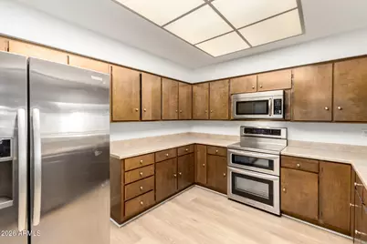 719 S Penrose Circle, Mesa, AZ 85206 - Photo 9