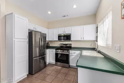 15893 W Arrowhead Drive, Surprise, AZ 85374 - Photo 9