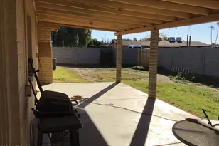 3235 E Larkspur Dr, Phoenix, AZ 85032 - Photo 11