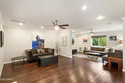 3328 E Turney Avenue, Phoenix, AZ 85018 - Photo 3