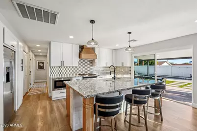 7339 E Wilshire Drive, Scottsdale, AZ 85257 - Photo 9