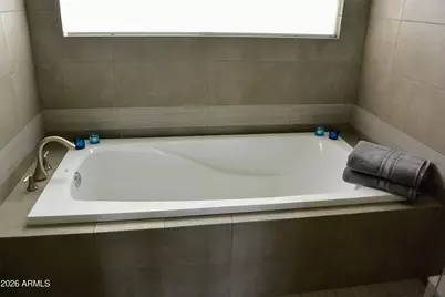 516 E Ames Place, Phoenix, AZ 85004 - Photo 15