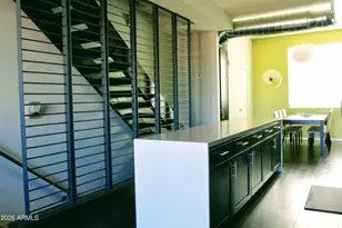 516 E Ames Pl, Phoenix, AZ 85004 - Photo 3