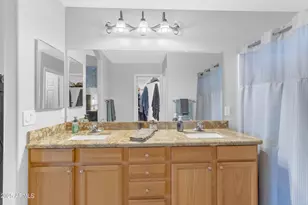 13438 W Redfield Rd, Surprise, AZ 85379 - Photo 43