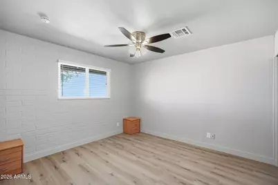 123 W South Mountain Avenue, Phoenix, AZ 85041 - Photo 17